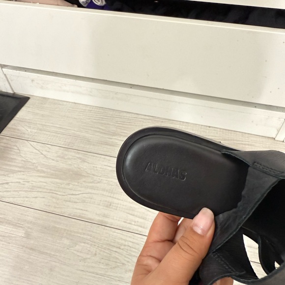 ALOHAS Perry Ankle black leather Strap Fisherman Sandal size 35 missing 1 strap - Picture 5 of 9